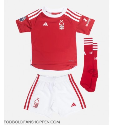 Nottingham Forest Chris Wood #11 Hjemmebanetrøje Børn 2023-24 Kortærmet (+ Korte bukser)